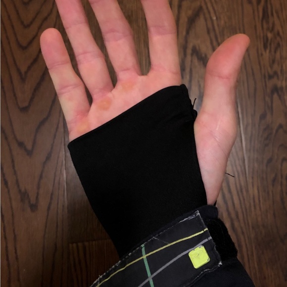 O’Neil ski/snowboard jacket - Picture 7 of 9